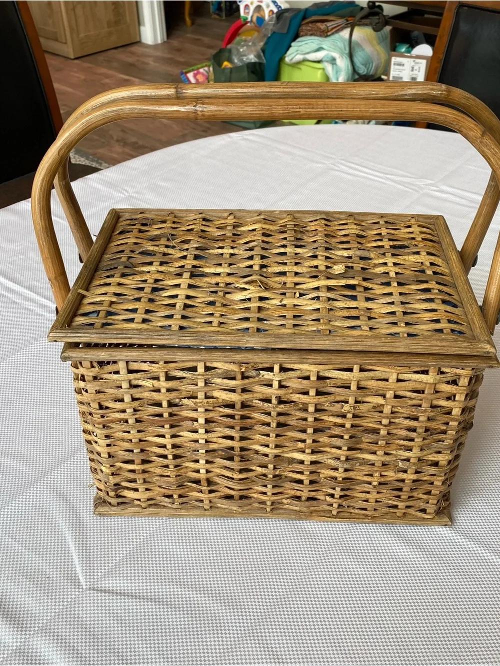 Wicker Picnic Basket with Handle - Natural Brown